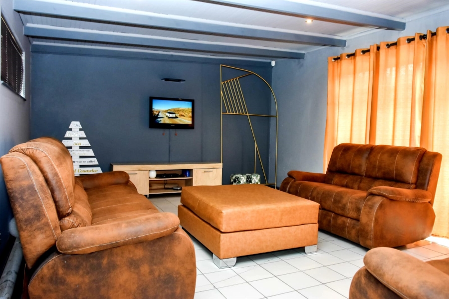 4 Bedroom Property for Sale in Abbotsford Eastern Cape